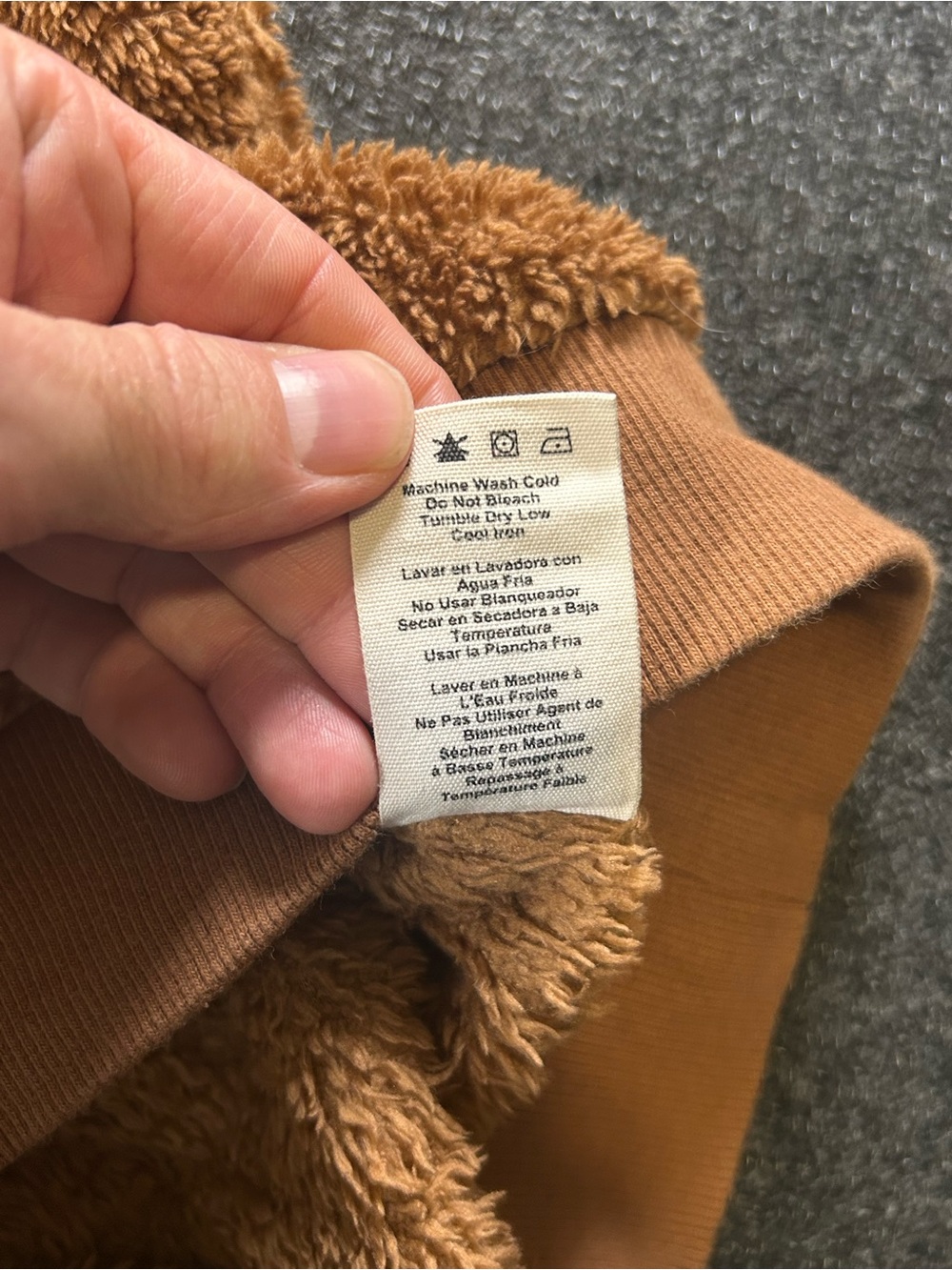 UGG Brown Sherpa Crewneck Pullover Fuzzy With Logo Size Medium - Picture 6 of 8